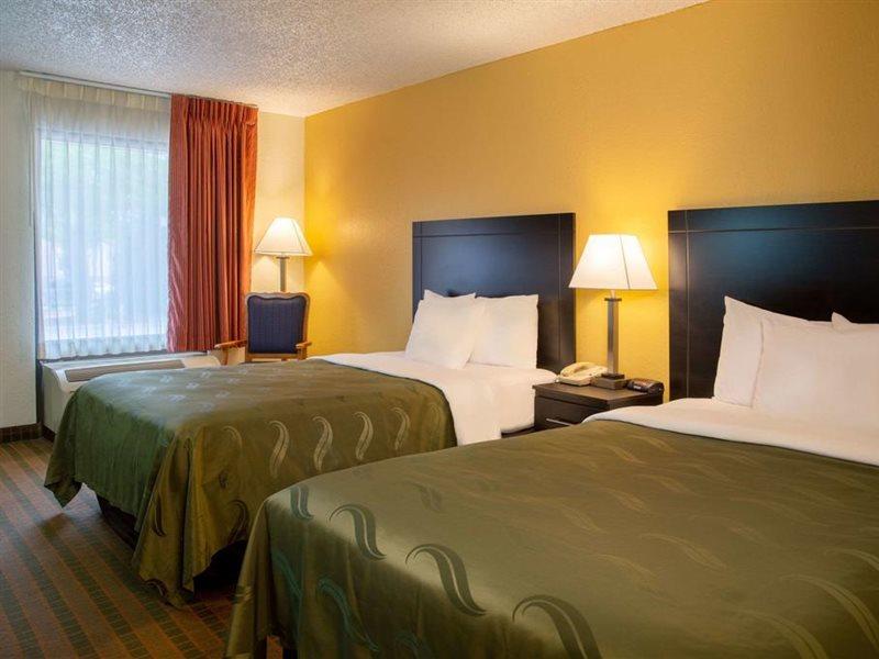 Quality Inn At Arlington Highlands Dış mekan fotoğraf