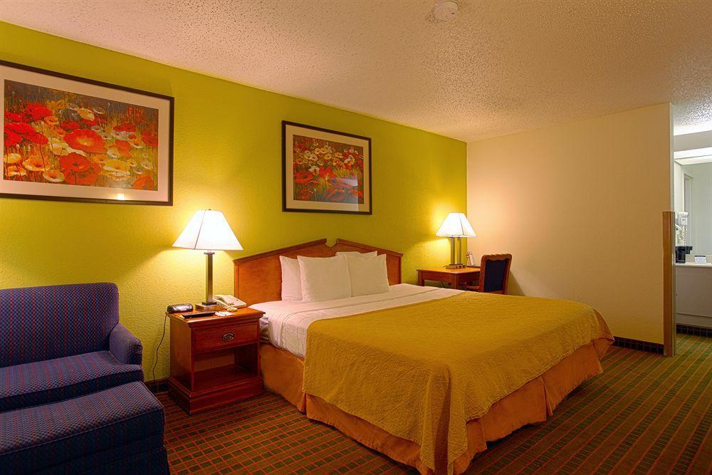 Quality Inn At Arlington Highlands Dış mekan fotoğraf