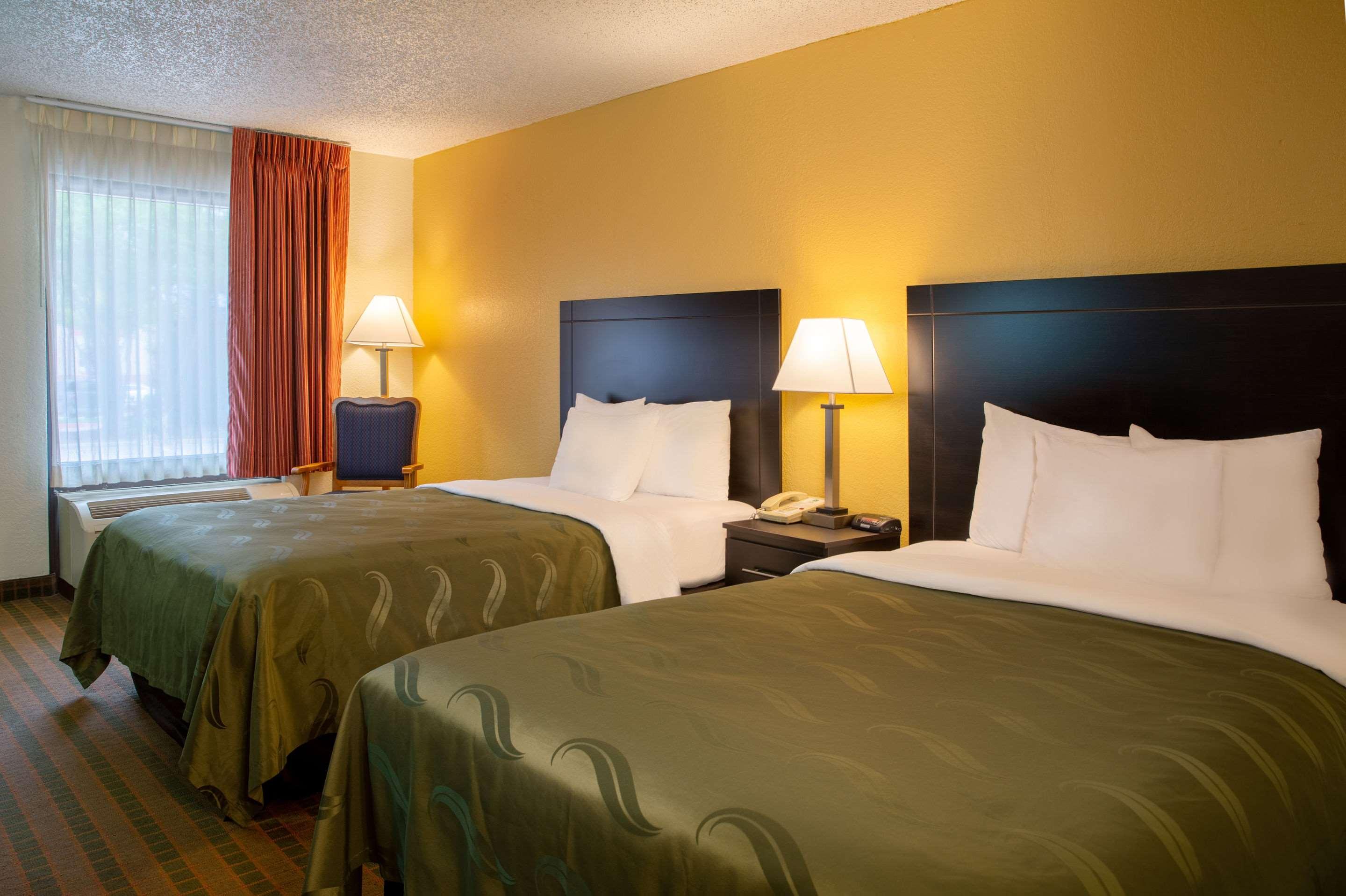 Quality Inn At Arlington Highlands Dış mekan fotoğraf