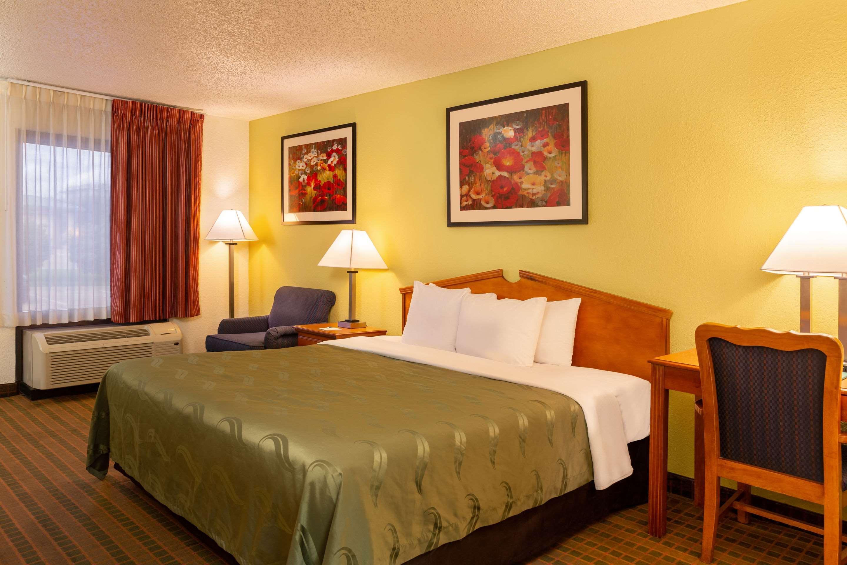 Quality Inn At Arlington Highlands Dış mekan fotoğraf