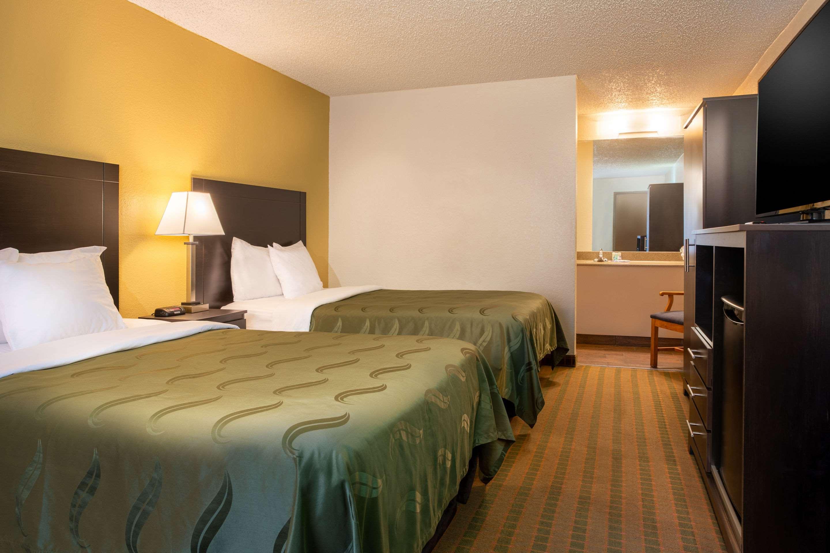 Quality Inn At Arlington Highlands Dış mekan fotoğraf