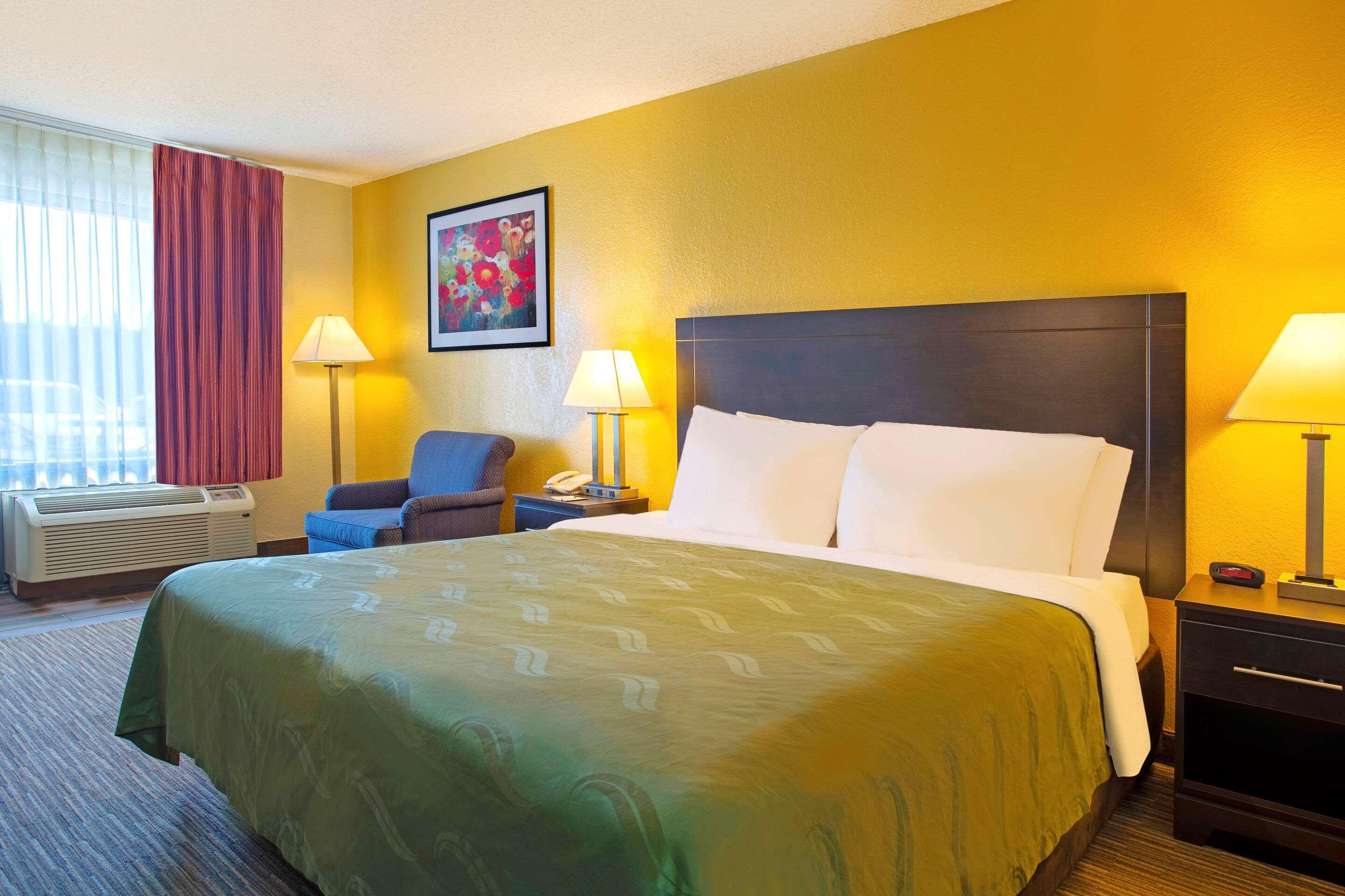 Quality Inn At Arlington Highlands Dış mekan fotoğraf