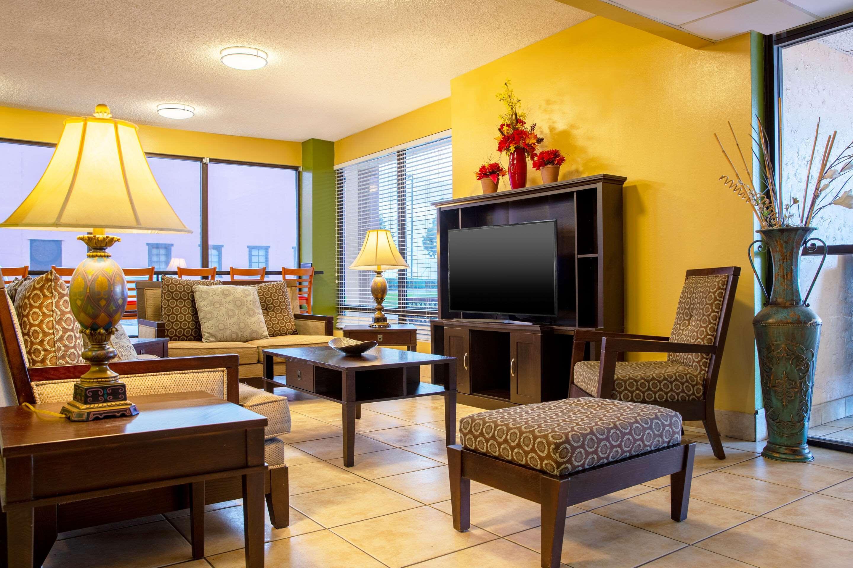 Quality Inn At Arlington Highlands Dış mekan fotoğraf