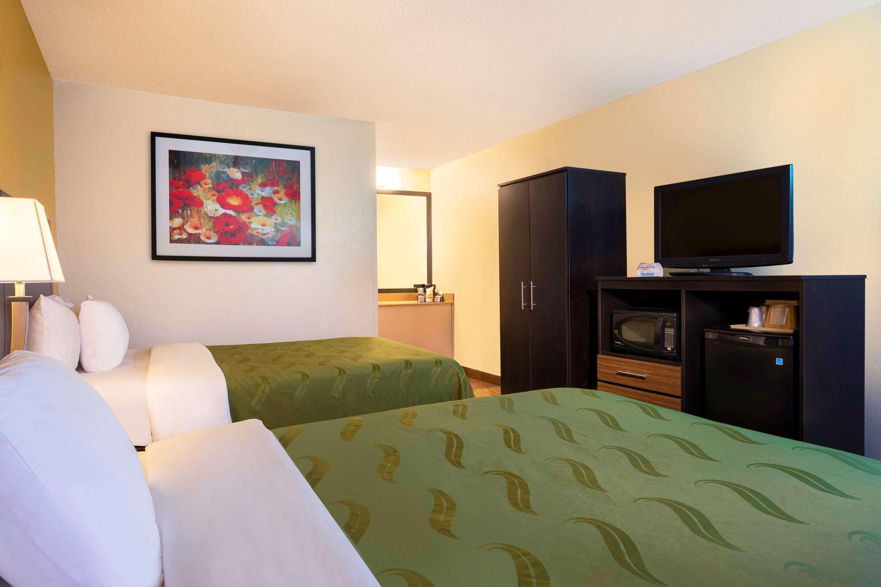 Quality Inn At Arlington Highlands Dış mekan fotoğraf