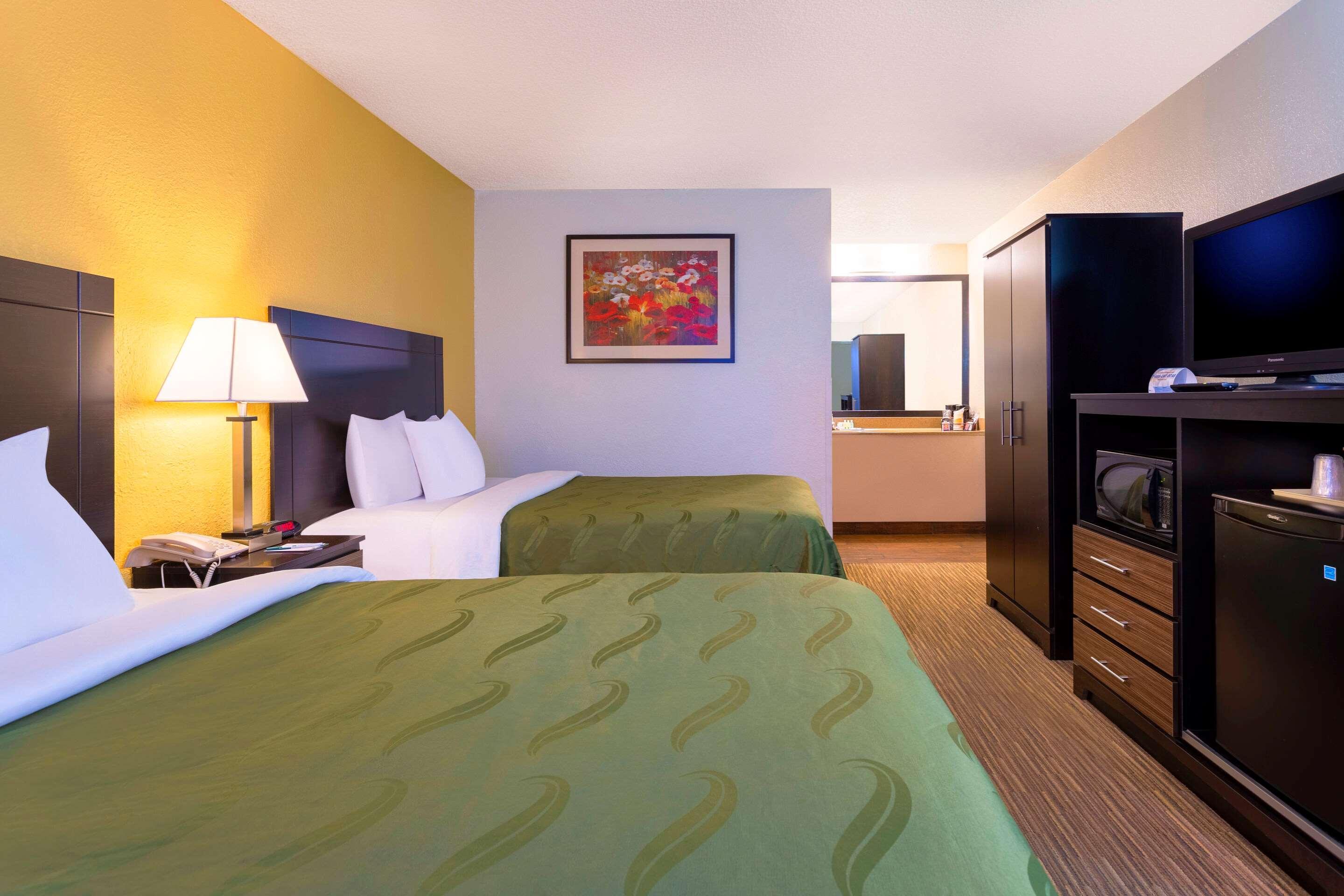 Quality Inn At Arlington Highlands Dış mekan fotoğraf