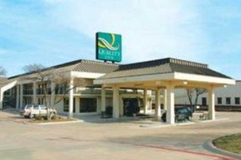 Quality Inn At Arlington Highlands Dış mekan fotoğraf