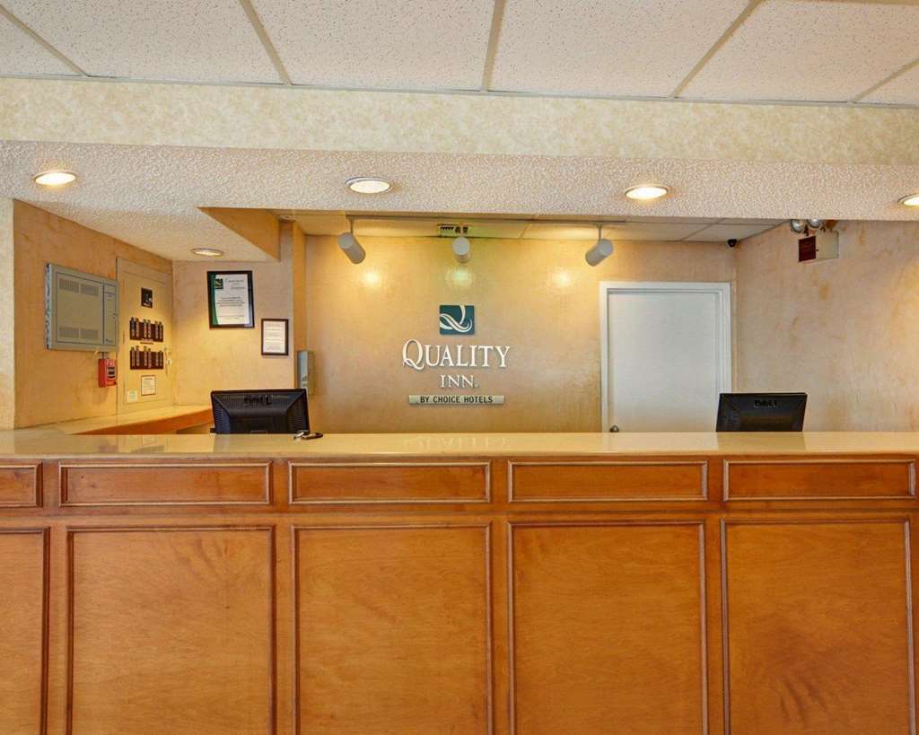 Quality Inn At Arlington Highlands İç mekan fotoğraf